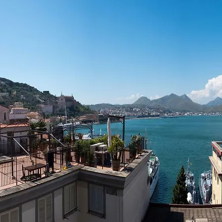 Residenza Punta Stendardo 4*
