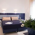 Residenza Punta Stendardo Affittacamere 4*