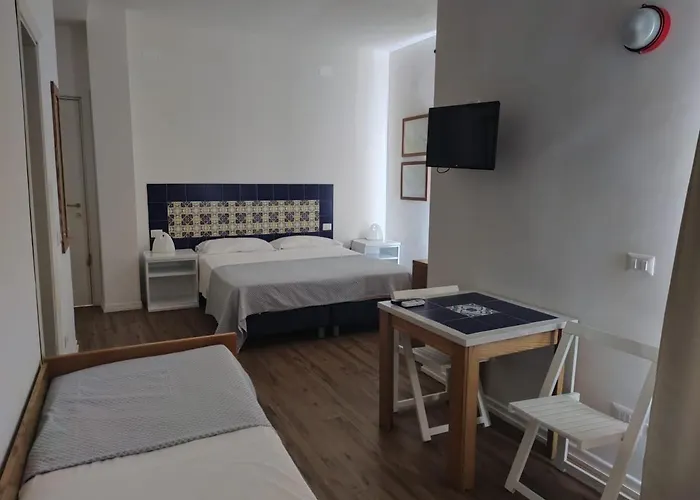 Residenza Punta Stendardo 招待所 加埃塔