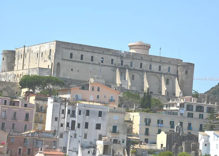 Residenza Punta Stendardo 招待所 4*